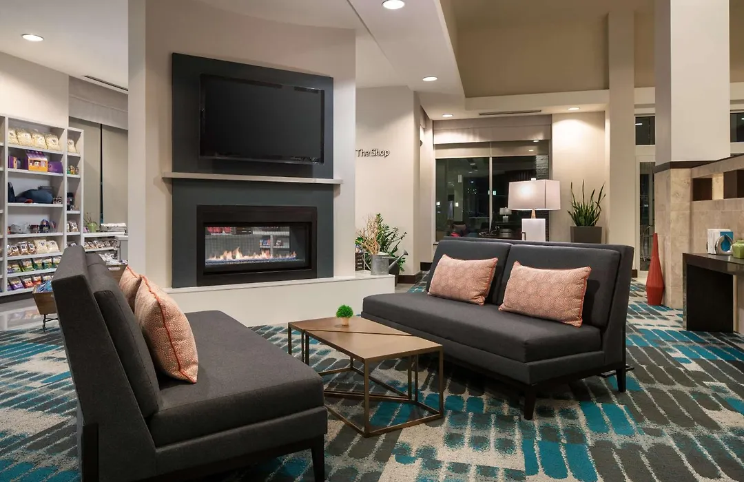 Hilton Garden Inn Denver/Cherry Creek-1