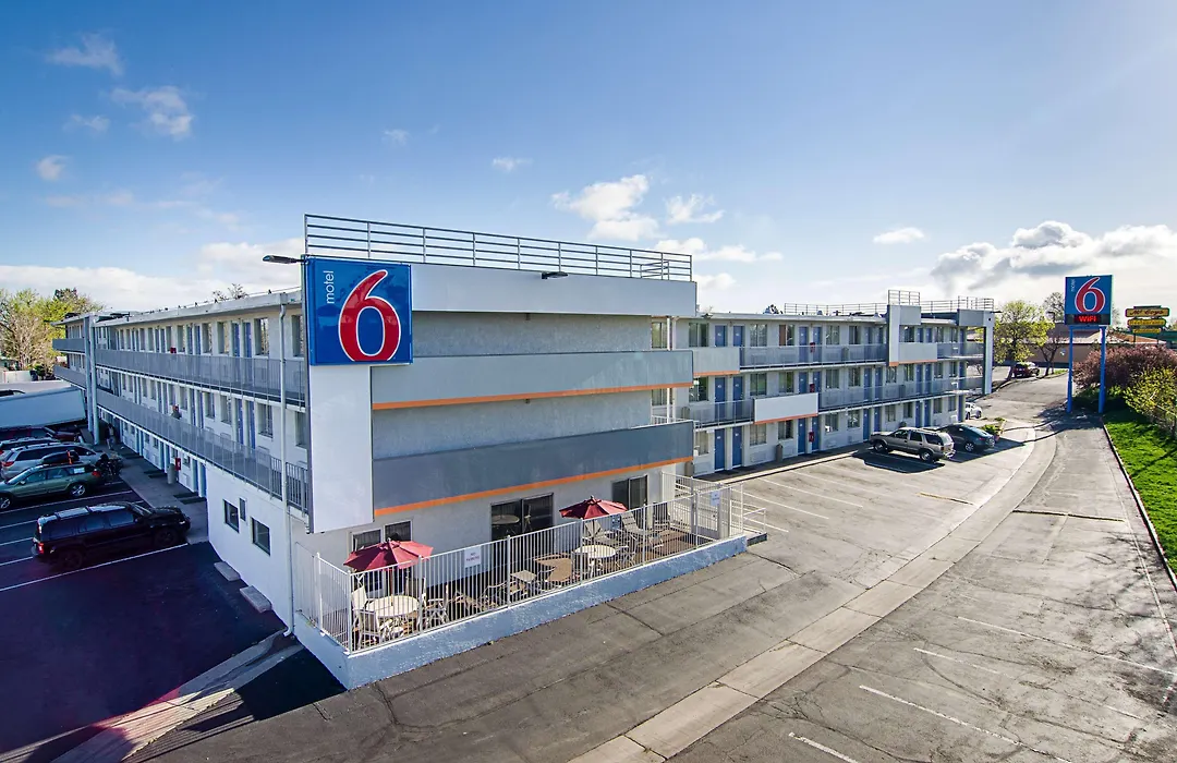 Motel 6- Denver, Co Downtown-1